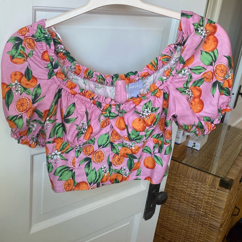Finders pink crop top with oranges